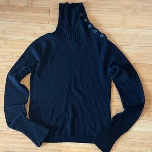 LIKE NEW! Banana Republic Black Merino Wool Turtleneck Sweater Sz M